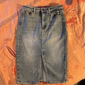 Guess jean skirt size S